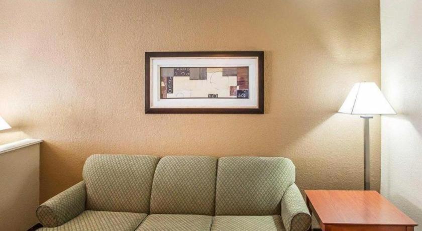 Quality Inn & Suites Mount Juliet Exterior foto